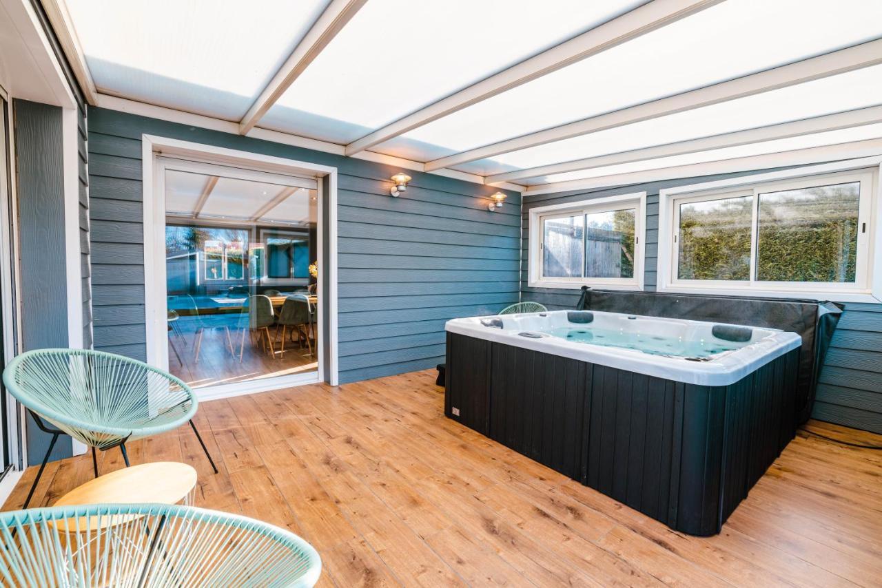 Grande Maison Avec Piscine Et Jacuzzi A La Campagne Desvres Εξωτερικό φωτογραφία